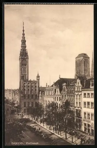 AK Danzig / Gdansk, Blick auf das Rathaus