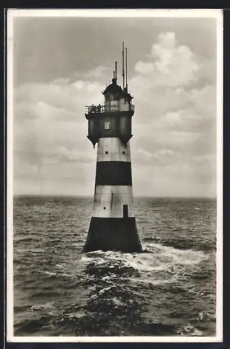 AK Rothesand-Leuchtturm bei ruhiger See