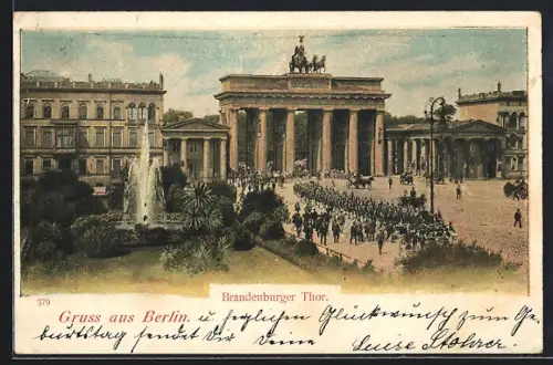 AK Berlin, Brandenburger Tor mit Militär-Parade