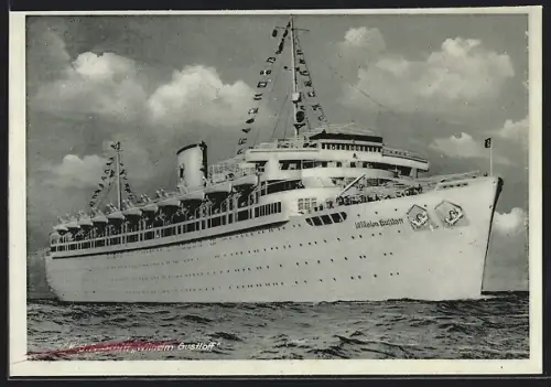 AK Passagierschiff K.d.F. Schiff Wilhelm Gustloff auf hoher See