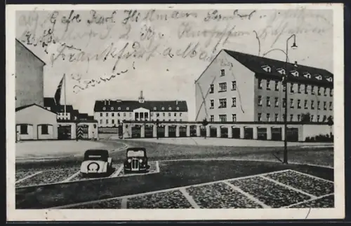 AK Frankfurt-Bornheim, Kuhhirt-Kaserne, Kasernengebäude, parkende Autos