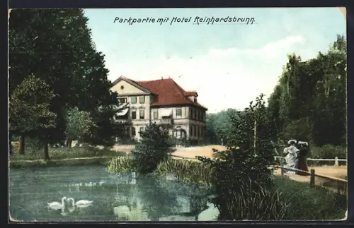 AK Reinhardsbrunn, Parkpartie mit Hotel