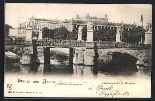 AK Berlin, Schlossbrücke und Museum