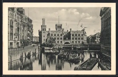AK Berlin, Städt. Sparkasse am Mühlendamm, Lastkähne