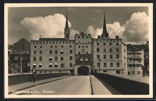 AK Wasserburg a. Inn, Brücktor mit Strassenpartie