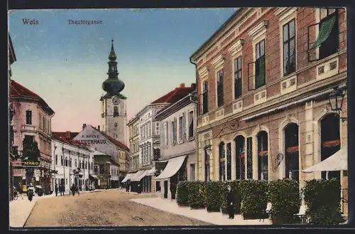 AK Wels, Theatergasse mit Kleiderhaus P. Spitz