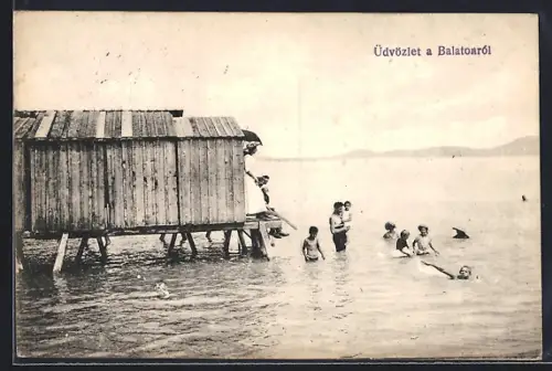 AK Balatoa, Badegäste im Wasser