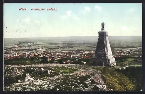 AK Pecs, Franczia emlék, Blick von einem Denkmal auf die Stadt