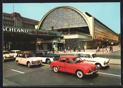 AK Berlin, Bahnhof Alexanderplatz mit Autos