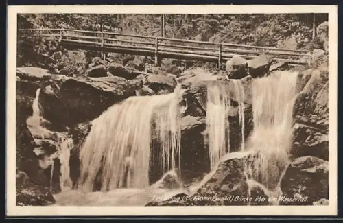 AK Triberg /Schwarzwald, Brücke über den Wasserfall