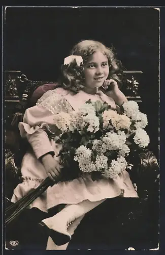 Foto-AK EAS Nr. 291/292: Mädchen im Kleid mit Blumen