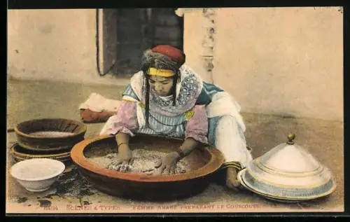 AK Femme Arabe préparant le Couscouss