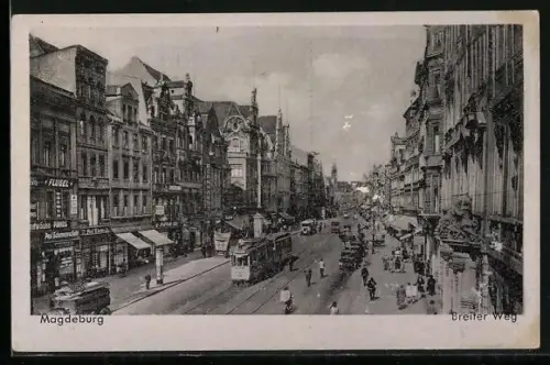 AK Magdeburg, Strasse Breiter Weg mit Strassenbahn