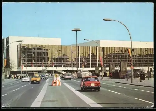 AK Berlin, Palast der Republik mit fahrenden Autos