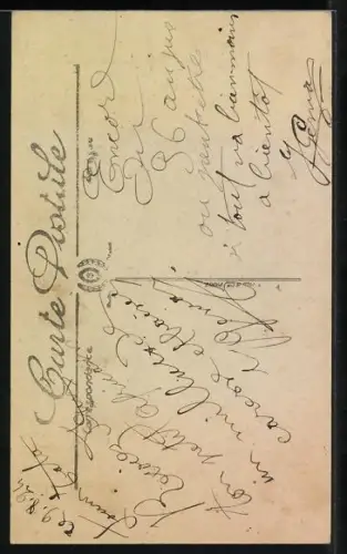 AK arabischer Junge gibt gleichaltrigem Bettler Geld