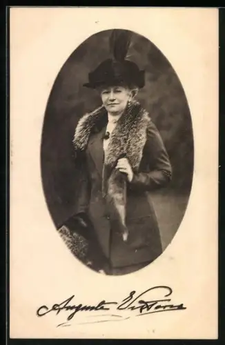 AK Kaiserin Auguste Viktoria im Mantel mit Pelz