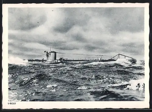 AK Kriegsmarine, U-Boot auf der Fahrt