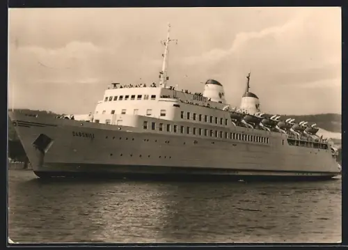 AK Eisenbahnfährschiff der Deutschen Reichsbahn M.S. Sassnitz in voller Fahrt