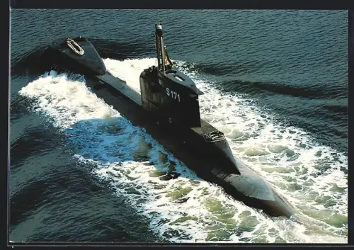 AK Unterseeboot S171-U22 der Bundesmarine beim Auftauchen
