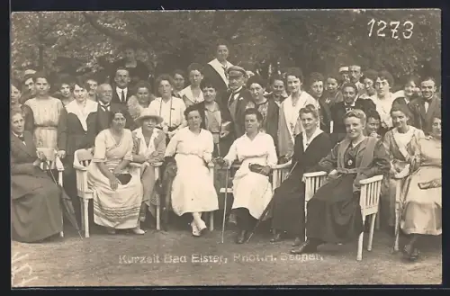 Foto-AK Bad Elster, Gruppenaufnahme im Kurpark