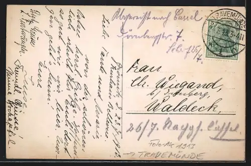 Foto-AK Travemünde, Urlauber am Strand, 1913