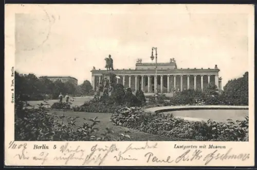 AK Berlin, Partie im Lustgarten, Blick zum Museum