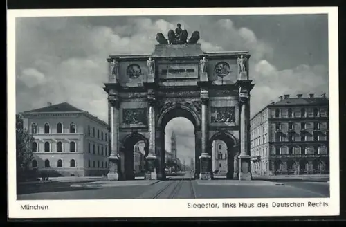 AK München, Siegestor, links Haus des Deutschen Rechts