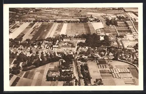 AK Wien-Strebersdorf, Blick auf Pensionat und Marienheim der Schulbrüder, Luftaufnahme