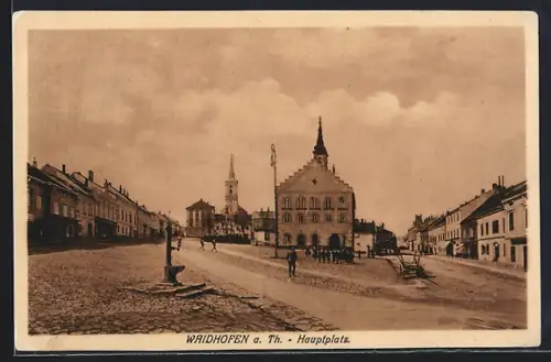 AK Waidhofen a. Th., Hauptplatz mit Brunnen und Blick zur Kirche
