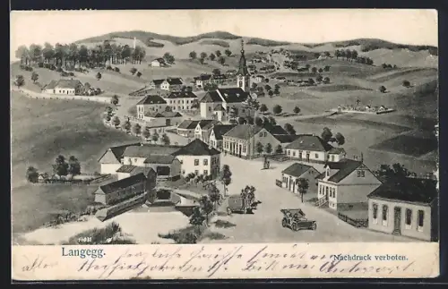 AK Schrems /N.-Oe., Langegg, Teilansicht mit Kirche und Strassenpartie