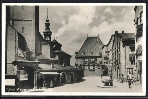 AK Hall in Tirol, Oberer Stadtplatz mit Kirche