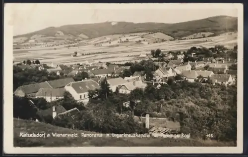 AK Katzelsdorf a. Wienerwald, Ortsansicht mit Ungarkreuzkapelle