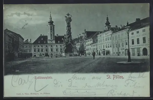 Mondschein-AK St. Pölten, Der Rathausplatz mit Denkmal