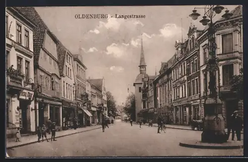 AK Oldenburg / O., Langestrasse mit Geschäften
