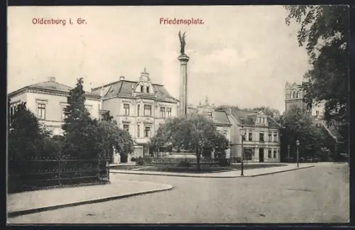 AK Oldenburg i. Gr., Friedensplatz mit Denkmal