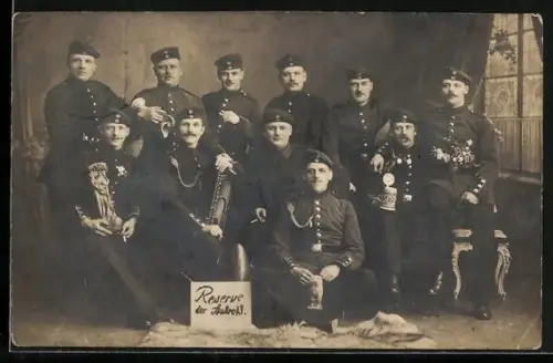 Foto-AK Reserve der Stube 13 mit Bierkrügen