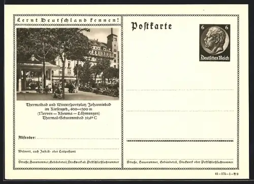 AK Johannisbad / Janske Lazne, Passanten am Thermalbad, Ganzsache Lernt Deutschland kennen
