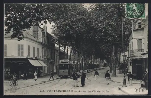 AK Fontainebleau, Avenue du Chemin de fer, Strassenbahn
