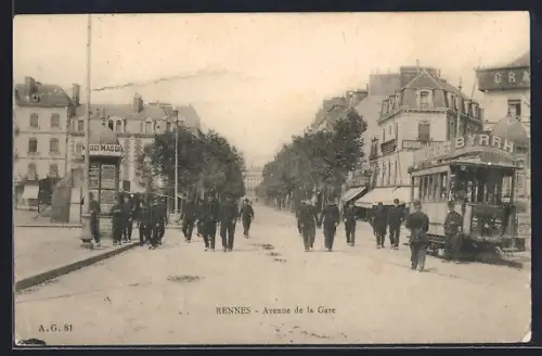 AK Rennes, Avenue de la Gare, Strassenbahn