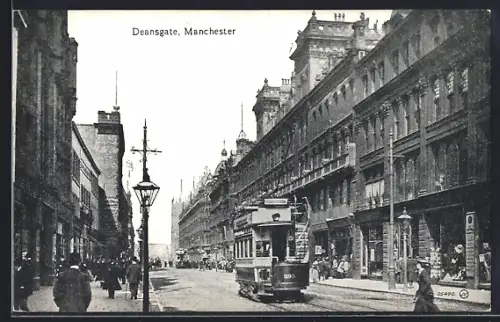 AK Manchester, Deansgate, Strassenpartie mit Strassenbahn