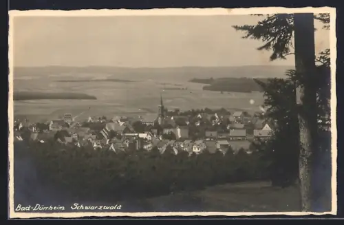 AK Bad-Dürrheim, Schwarzwaldpartie mit Ortsansicht
