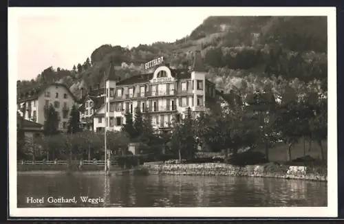 AK Weggis, Hotel Gotthard vom Wasser aus