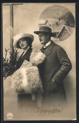 Foto-AK R & K / L Nr. 5446/1: Paar beim Winterspaziergang, Fröhliche Weihnachten