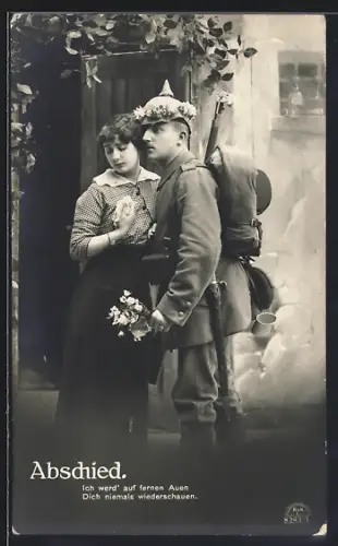 Foto-AK R & K / L Nr. 8283/3: Soldat nimmt Abschied von seiner Frau