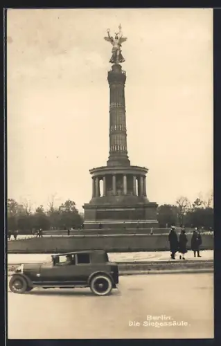 AK Berlin, Siegessäule mit Auto und Besuchern