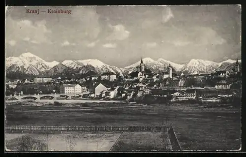 AK Kranj, Ortsansicht gegen die Berge