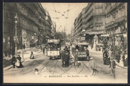 AK Marseille, Fahrgäste nehmen die Strassenbahn in der Rue Noailles