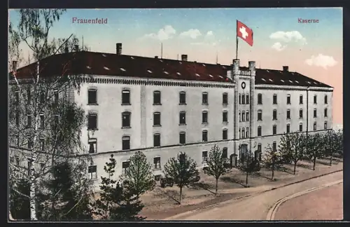 AK Frauenfeld, Kaserne mit Strassenpartie