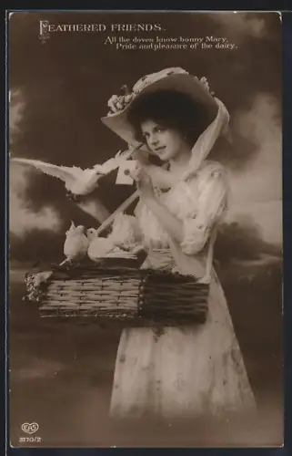 Foto-AK EAS Nr. 3170/2: Junge Frau mit Brieftauben