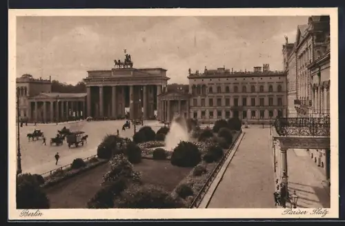 AK Berlin, Pariser Platz mit Brandenburger Tor